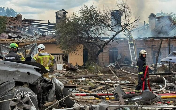 Russian and Ukrainian officials report 14 dead in latest attacks