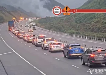 Car on fire on SH1 north of Wellington closes northbound lanes