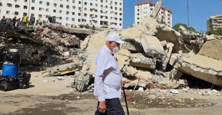 Cardinal Baltazar Porras visited La Guaira after earthquakes