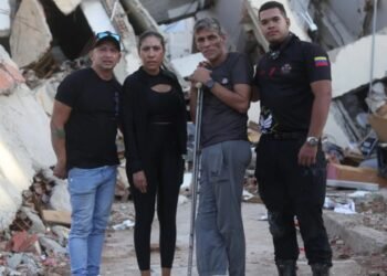Francisco Soto: a testimony of life among the rubble