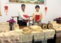 China’s Heilongjiang Chamber Buys Myanmar Banana-Fibre Handicrafts
