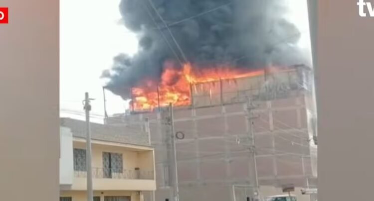 Comas: large fire consumes five-story mattress factory