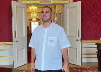 The “head” of Call Centers is arrested, he was hiding in the “Olea Residence” complex in Dhërmi! – Shqip.com
