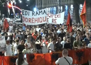 News “Let’s stay united”, 37 days of protest in Tirana, the march starts after the speeches at the Prime Minister’s Office