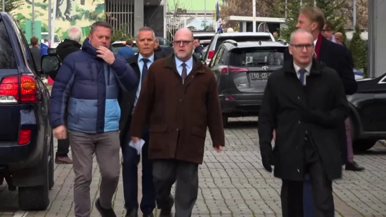 “Kosovo is in danger”/ The former American ambassador warns Pristina, Hovenier: The attention of the USA is not infinite – Shqip.com