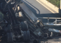 Serious accident at the Sauk roundabout, the concrete mixer collides with a vehicle and falls on the Tirana-Elbasan highway – Shqip.com