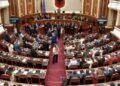 The opposition on the ‘foot’ blocks the pulpit/ SP approves with over 80 votes the reports of independent institutions, the new head of Public Procurement is also voted in – Shqip.com