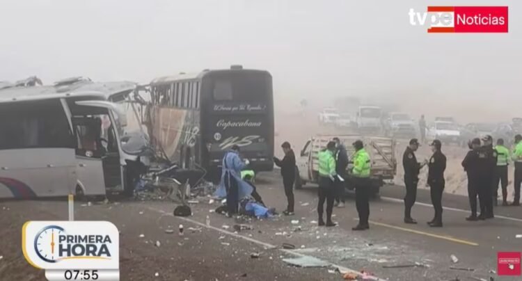 Tacna: triple crash on the Panamericana Sur leaves five dead and 16 injured