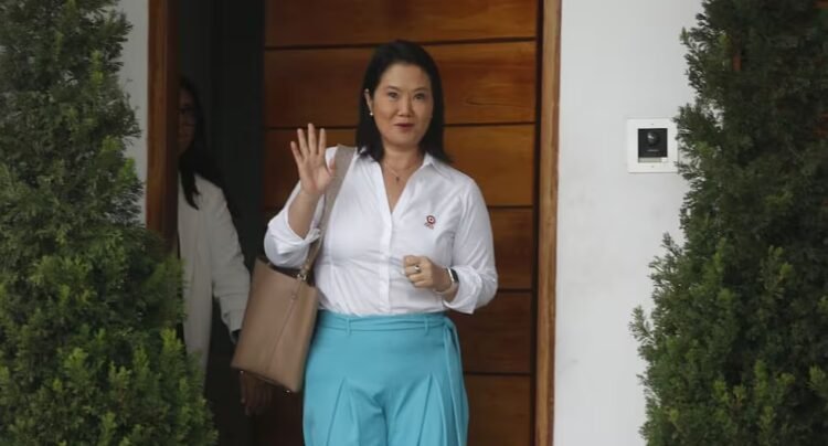 Keiko Fujimori received her credentials as president-elect of Peru