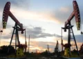 Oil prices rise after renewed attacks between America and Iran