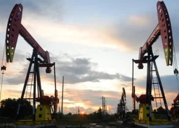 Oil prices rise after renewed attacks between America and Iran