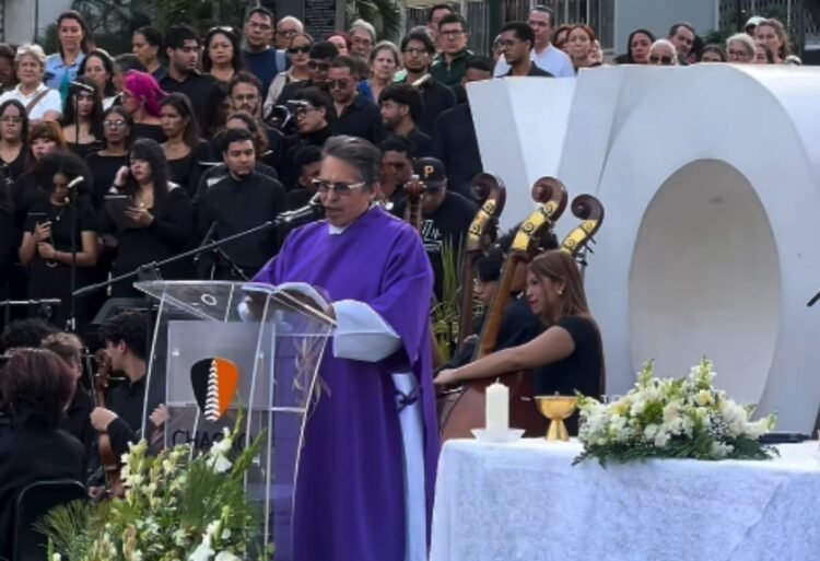 Between prayers and a minute of silence, a seismic double was remembered