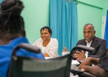 Prime Minister Roosevelt Skerrit meets with DAPD executive to discuss disability inclusion