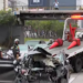 Vía Expresa: Couple is injured after the mistake and crash of their car against the highway guard