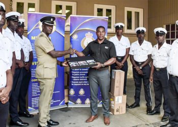 OSV Group donates sunglasses to Police Traffic Department