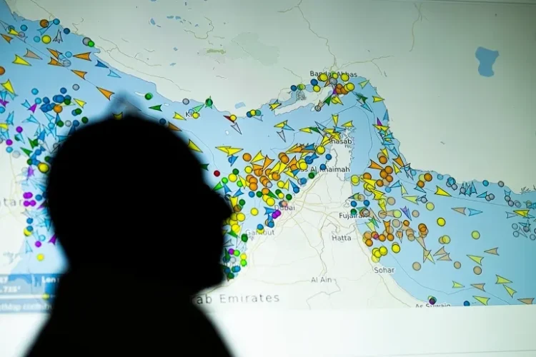 Iran and Oman exchange proposals to manage Strait of Hormuz