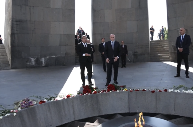 The Minister of Internal Affairs of Georgia visited the Tsitsernakaberd memorial complex and paid tribute to the memory of the Armenian Genocide victims.