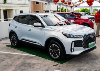 EVs, hybrids gain traction with consumers – dealers