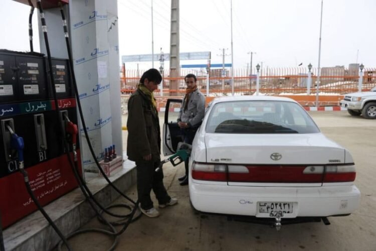 An unprecedented increase in the price of fuel in Afghanistan; Heavy pressure on people and disruption in daily life