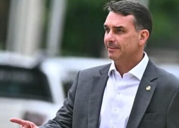 Brazil: Bolsonaro’s party proclaims his son Flávio as candidate
