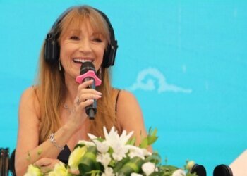 ‘Bond girl’ Jane Seymour attends Da Nang Asian Film Festival, praises Vietnam