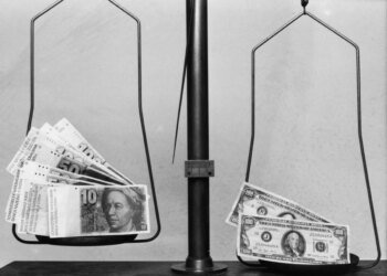 Switzerland remains on US currency manipulators list