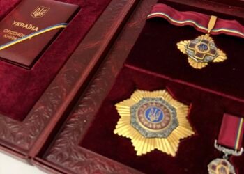 Błaszczak returns Ukrainian order, adds symbol of remembrance for OUN-UPA victims