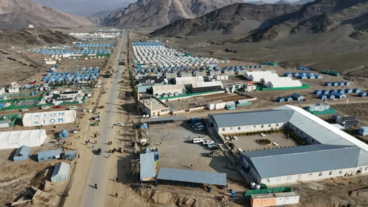 Yesterday, nearly 500 families of Afghan refugees returned to their country