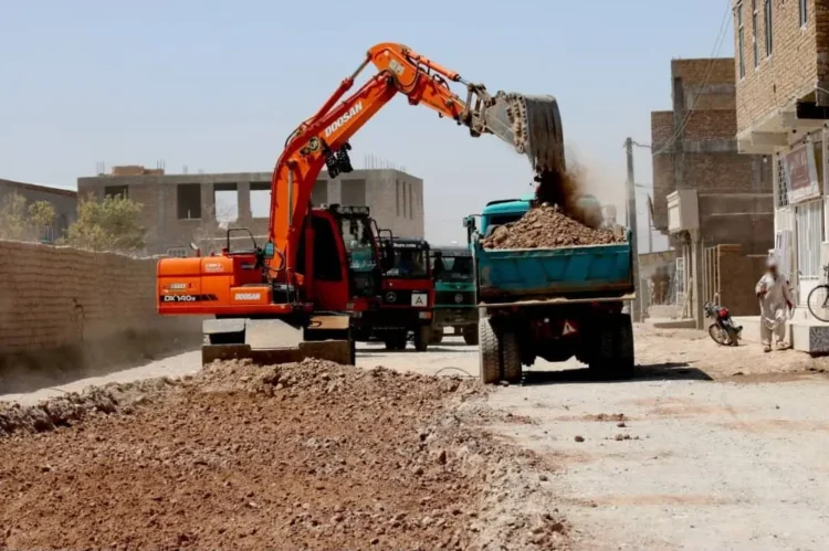 The asphalting of a road at the cost of 4 million Afghanis has been started in Herat