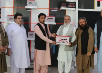 The delegation of the Afghanistan Chamber of Industries and Mines visited a battery manufacturing factory