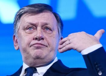 How GOLD Kicked a Huge Political Gain in Just Hours. Crin Antonescu explains why George Simion lost to him. “Who was he talking to on the phone?”