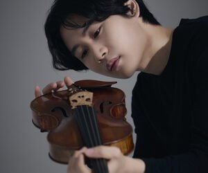 When sound meets light: Yang In-mo and Kimchi and Chips