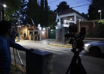 Bomb threat in Quinta de Olivos and Casa Rosada: they activated a security protocol