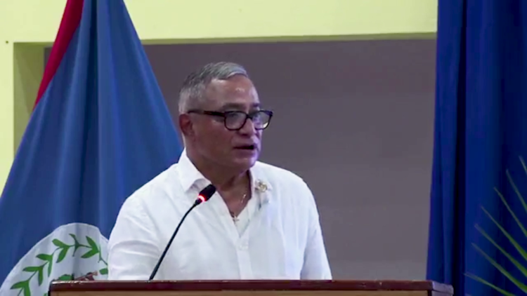 Political War of Words Escalates Between Briceño and Panton