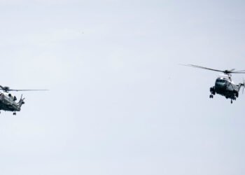 Helicopter Carrying Trump Flew Near Passenger Jet in Washington Airspace