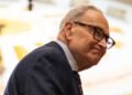 A Spurned Schumer Reaches Out to the Left