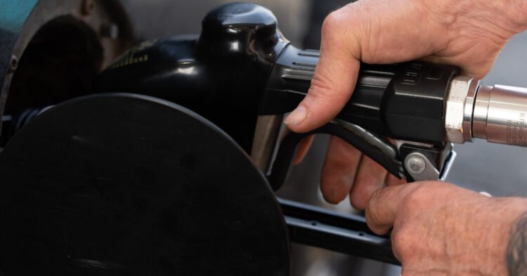Oil Prices Climb on Stalemate in Strait of Hormuz