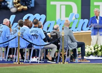 Buck Martinez inducted into Blue Jays’ new Hall of Excellence at Rogers Centre