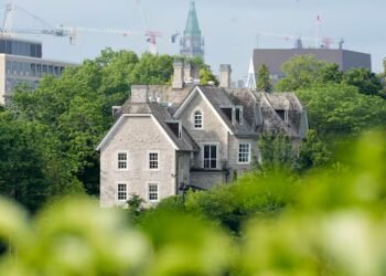 Search begins for Canadian team to restore uninhabitable 24 Sussex Drive