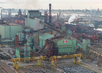 Canada-U.S. Tariff Talks Continue as Trump’s Midnight Deadline Looms