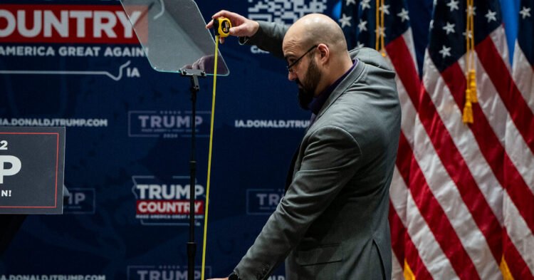 Teleprompter Operator Who Bet on Trump Speeches Is Ordered to Pay Fine