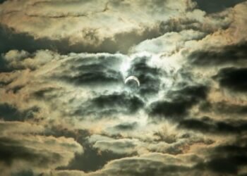 Total solar eclipse on Wednesday will not be visible from Oman