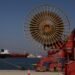 Hormuz crossings rise slightly from weekend