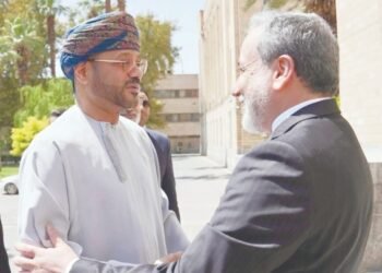 Oman, Iran discuss temporary Strait of Hormuz corridor