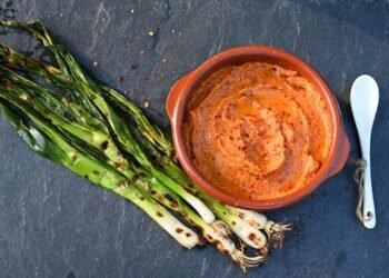 Salvitxada recipe: How to make Catalonia’s smoky secret sauce