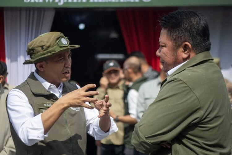 Indonesia investigates discrepancies in Forestry Minister bribe money return