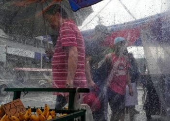 Over 380,000 residents affected by severe weather in Philippines