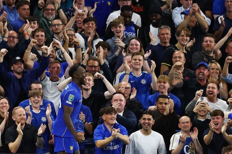 Football: Soccer-Chelsea bring Circle’s USDC on board as front-of-shirt sponsor