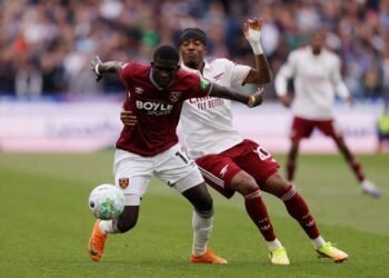 Football: Soccer-Brentford sign Senegal defender Diouf from West Ham