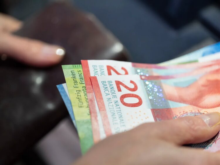 Just one-quarter of Swiss believe old-age pension will be secure in 20 years